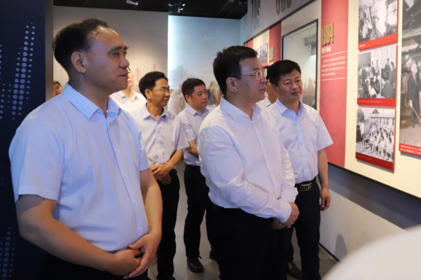 市委常委、市紀委書記、市監(jiān)委主任岳嶺來淮鋼調(diào)研指導